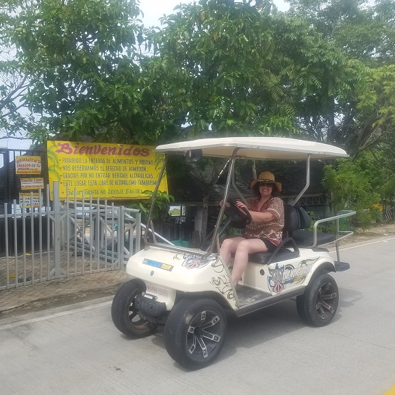 San Andres isla Colombia rutas carros de golf mulas recorrida